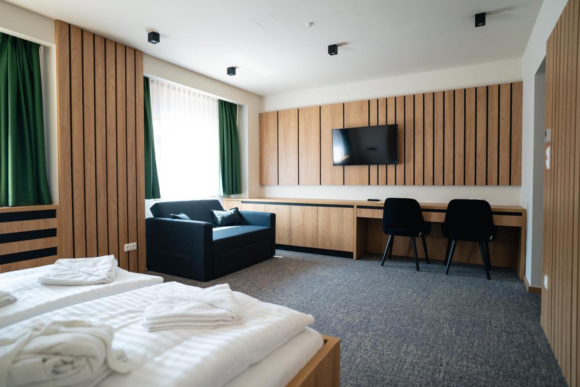 Hunor Hotel és Étterem Vásárosnamény Eksteriør bilde